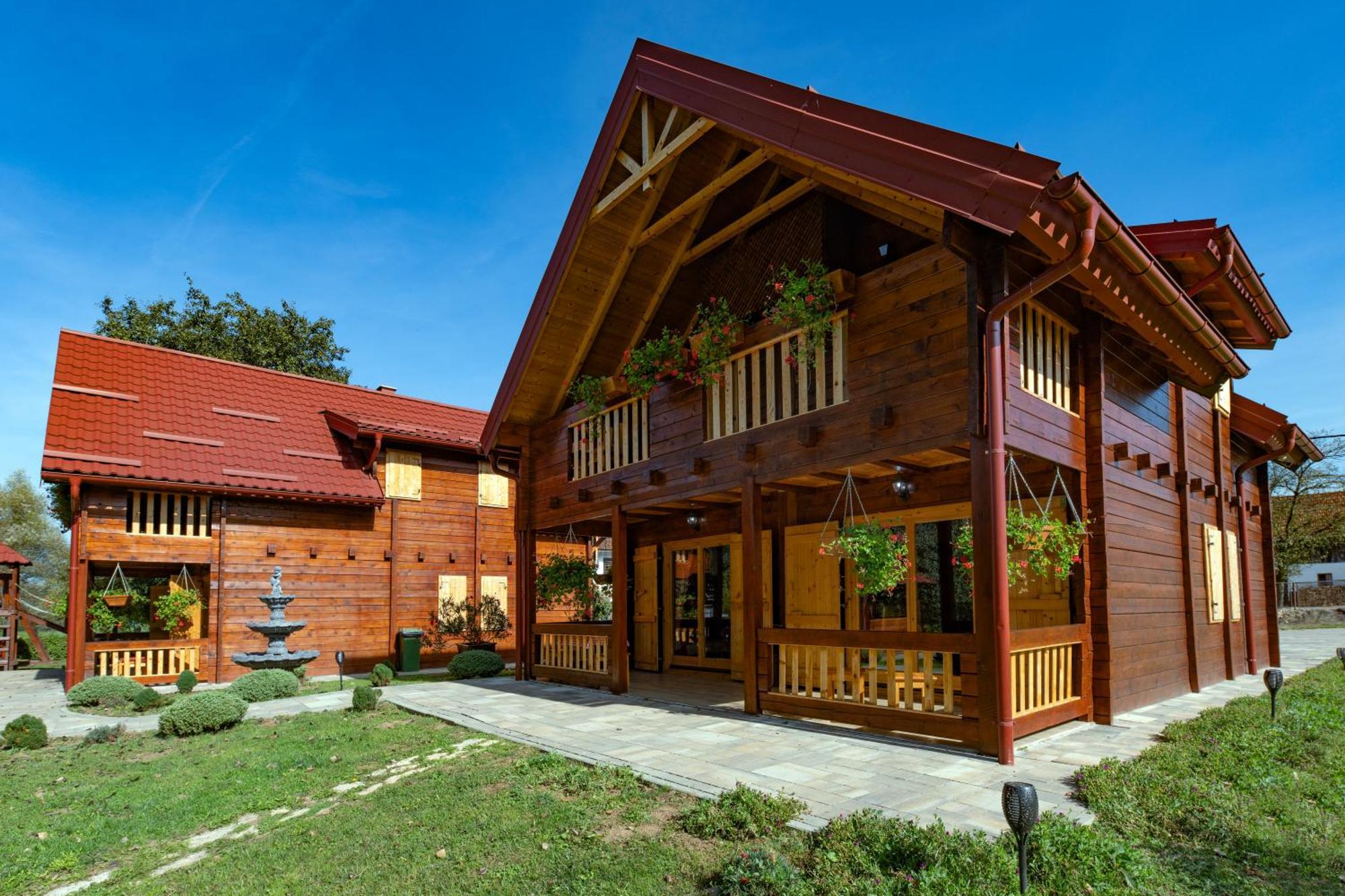 Riverside Apartments โอโทชาส ภายนอก รูปภาพ